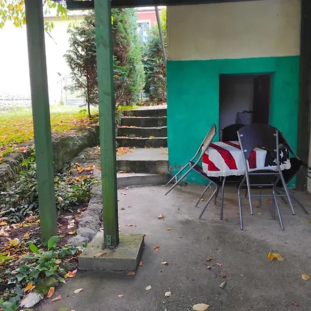 Vakantiehuis Soukromy Dum Se Zahradou U Pariku Bakov nad Jizerou