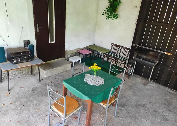 Vakantiehuis Soukromy Dum Se Zahradou U Pariku