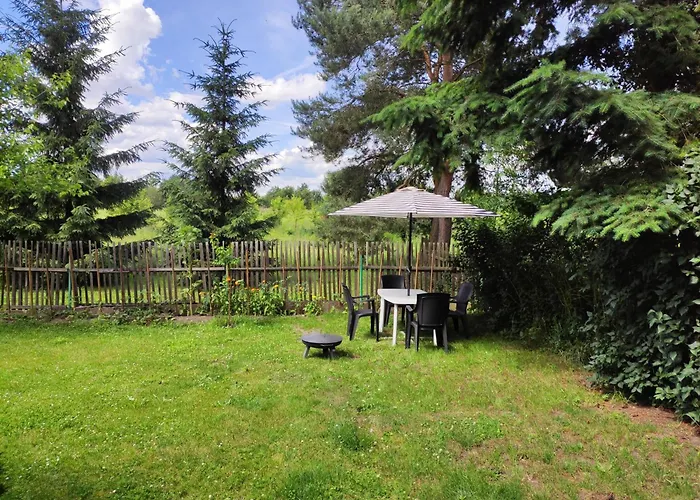 Vakantiehuis Soukromy Dum Se Zahradou U Pariku Bakov nad Jizerou