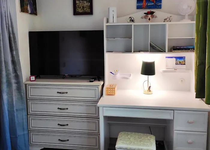 Soukromy Dum Se Zahradou U Pariku * Bakov nad Jizerou